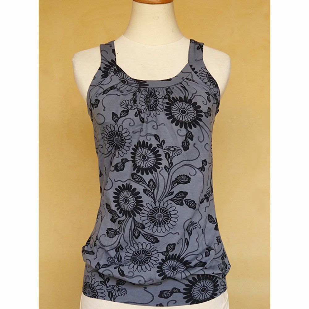 ガーベラの花・グレーブラック