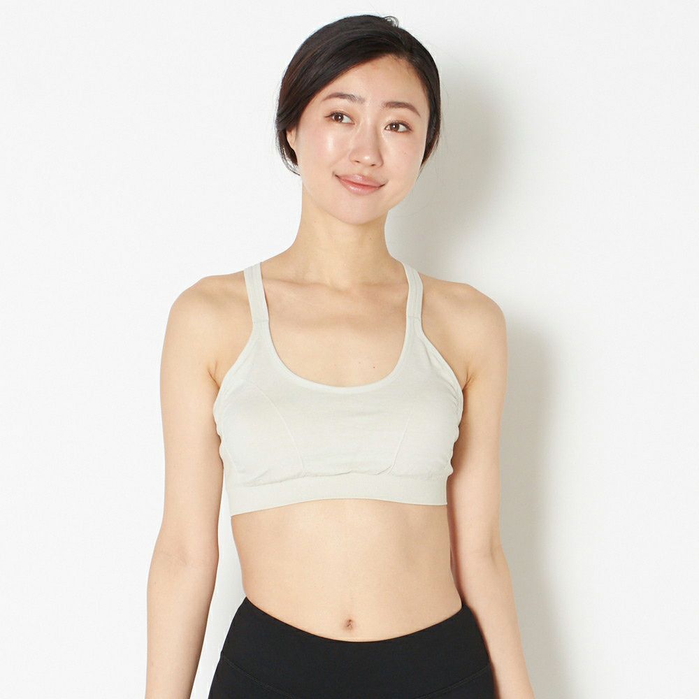 サンドベージュ