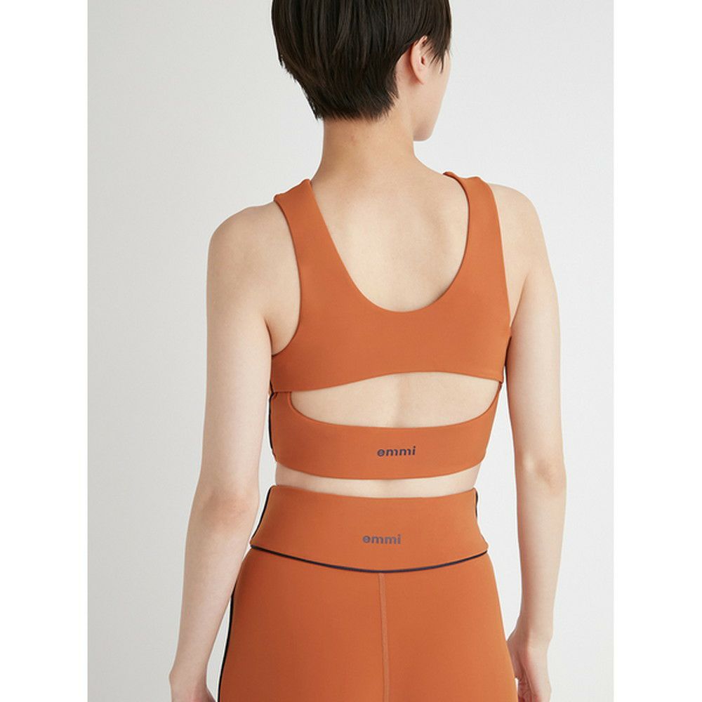 【emmi yoga】サスティナレッチ タンクトップヨガウェア セット SALE】【emmi（エミ）】サスティナレッチタンクトップ｜LITHEE YOGA