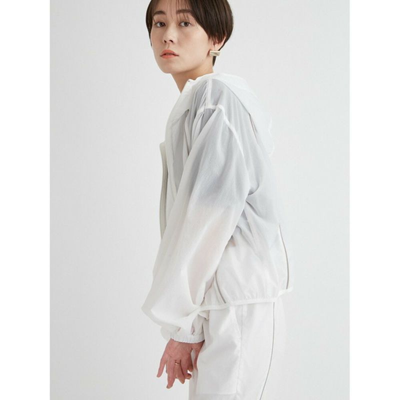 OUTLET】【emmi（エミ）】eco 撥水ナイロンエアーブルゾン