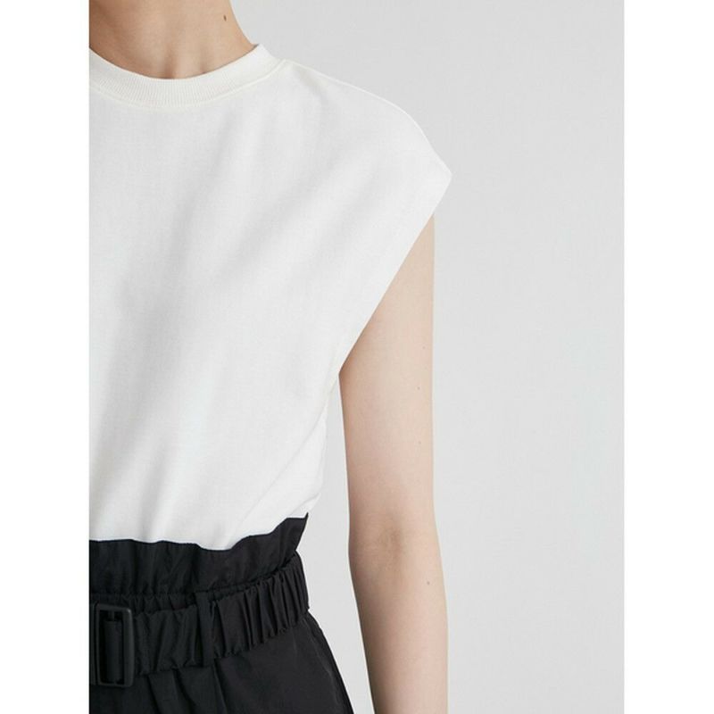 未使用♡emmi カットコンビ撥水ナイロンワンピース　0サイズ　 エミ Amazon.co.jp: [エミ] カットコンビ撥水ナイロンワンピース