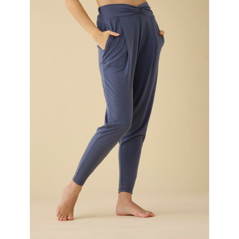 アイアンブルー