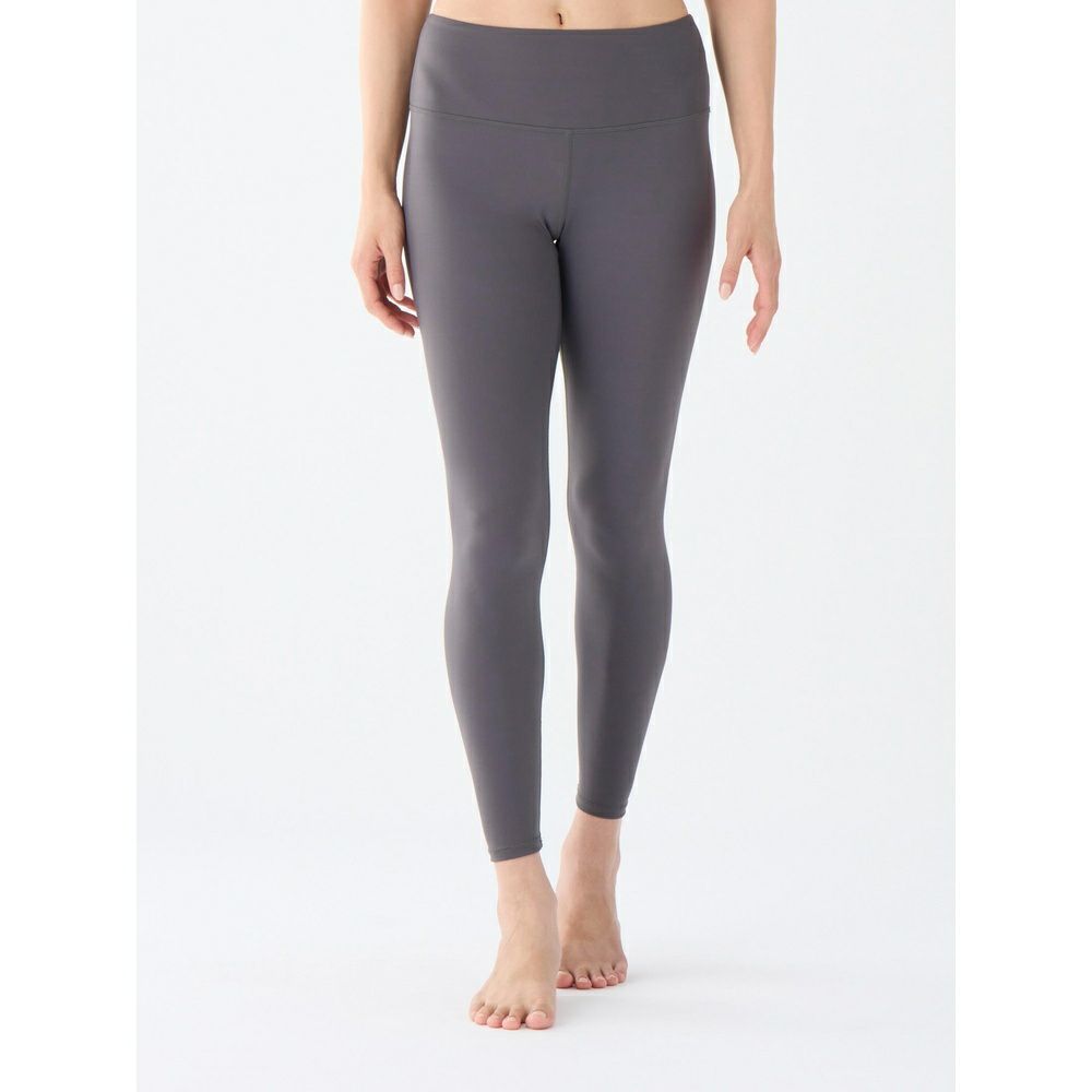 ニュアンスグレー