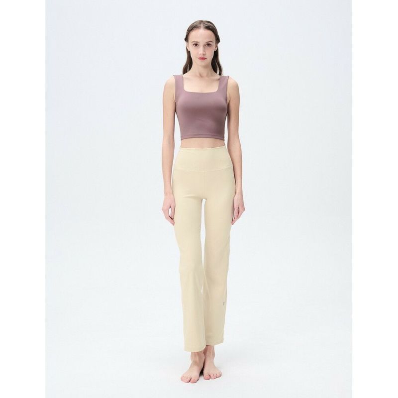 easyoga 美品　Uシェイプスムースクロップドタンク／カーキ SALE 30%OFF】シンプルツイストクロップドタンク／バック