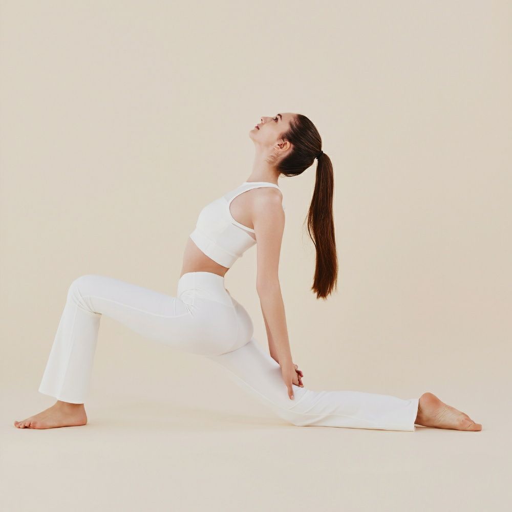 LITHEE（リジー）】カットアウトチュールソフトブラトップ（ホワイト